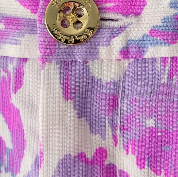 Lilly Pulitzer Purple Blue and Pink Hidden Flamingo Patterned Shorts Size 00 - Picture 6 of 6
